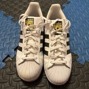 Adidas superstars size 10